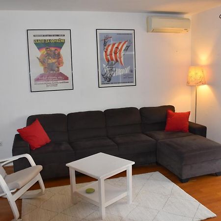 דירות פורץ Apartman Tina מראה חיצוני תמונה