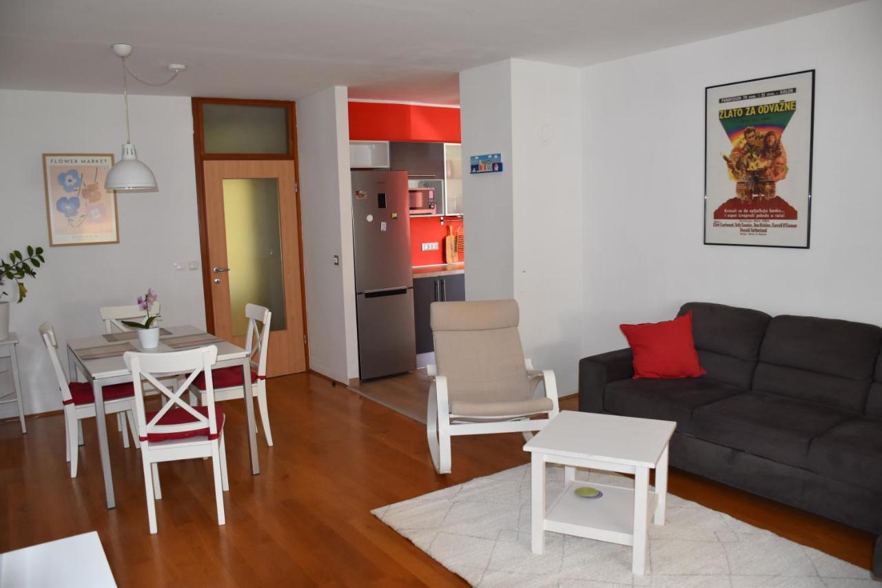 דירות פורץ Apartman Tina מראה חיצוני תמונה