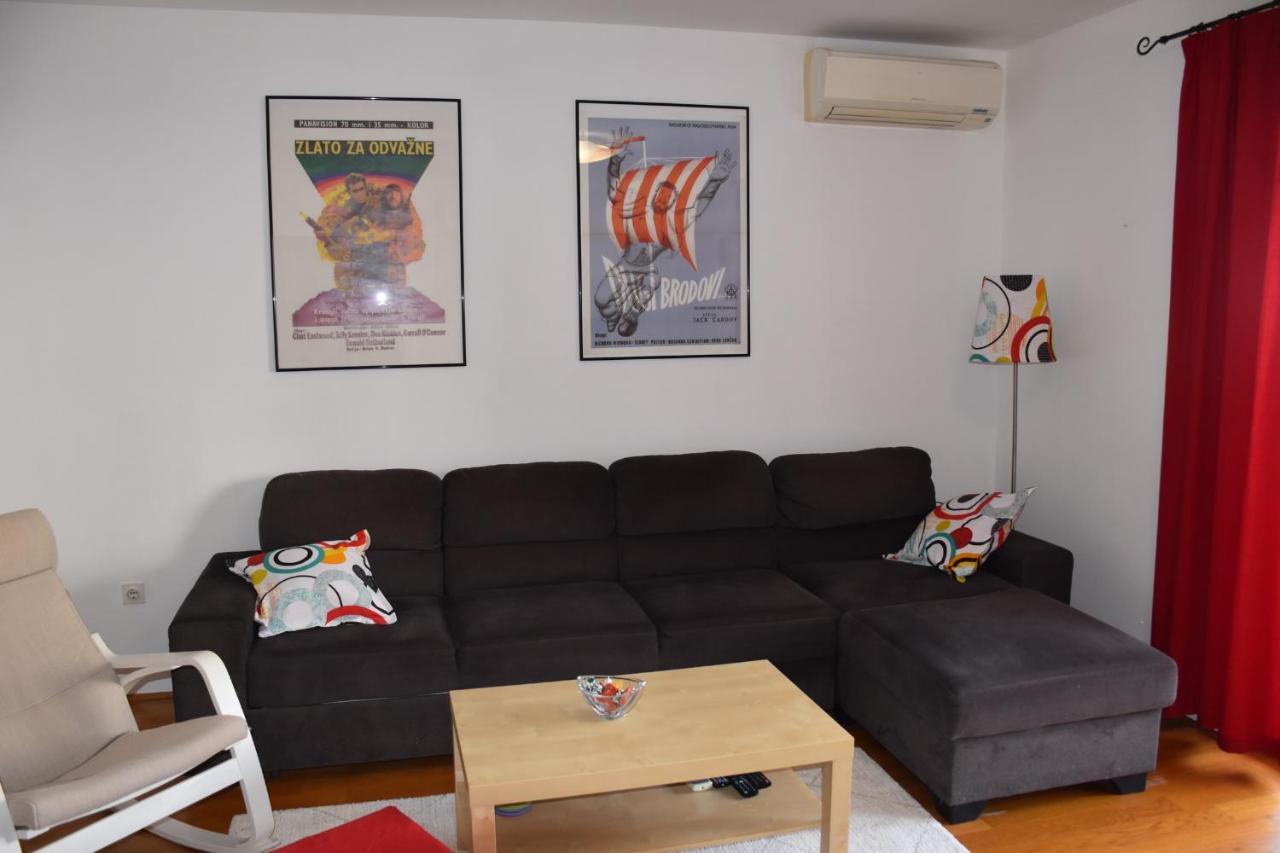 דירות פורץ Apartman Tina מראה חיצוני תמונה
