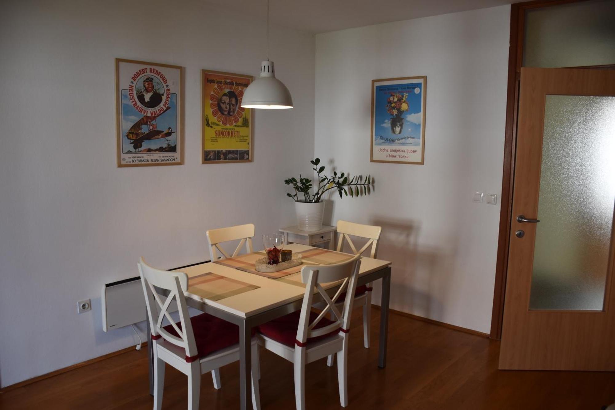 דירות פורץ Apartman Tina מראה חיצוני תמונה